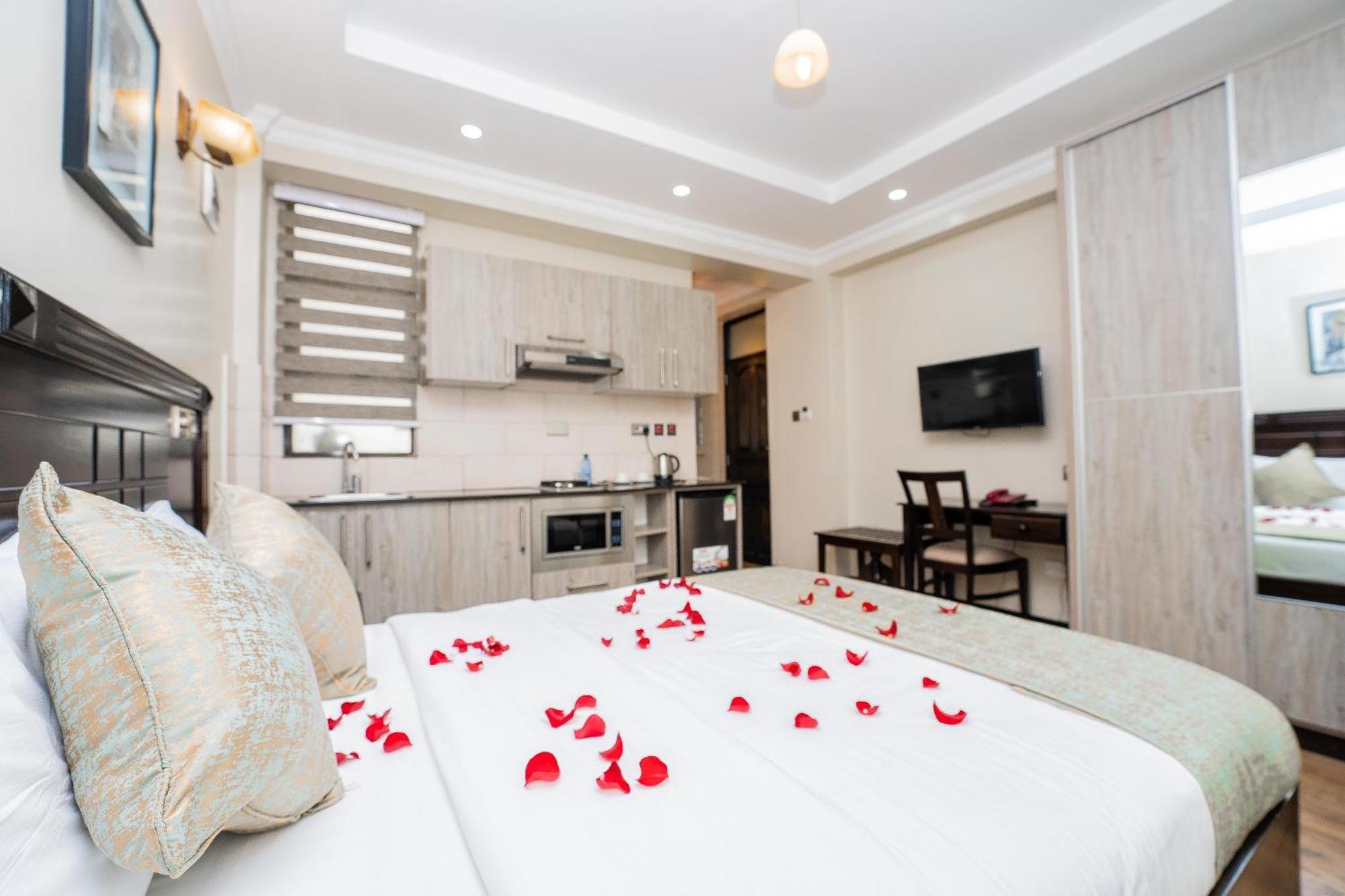 Hemak Suites Hotel Nairobi Extérieur photo
