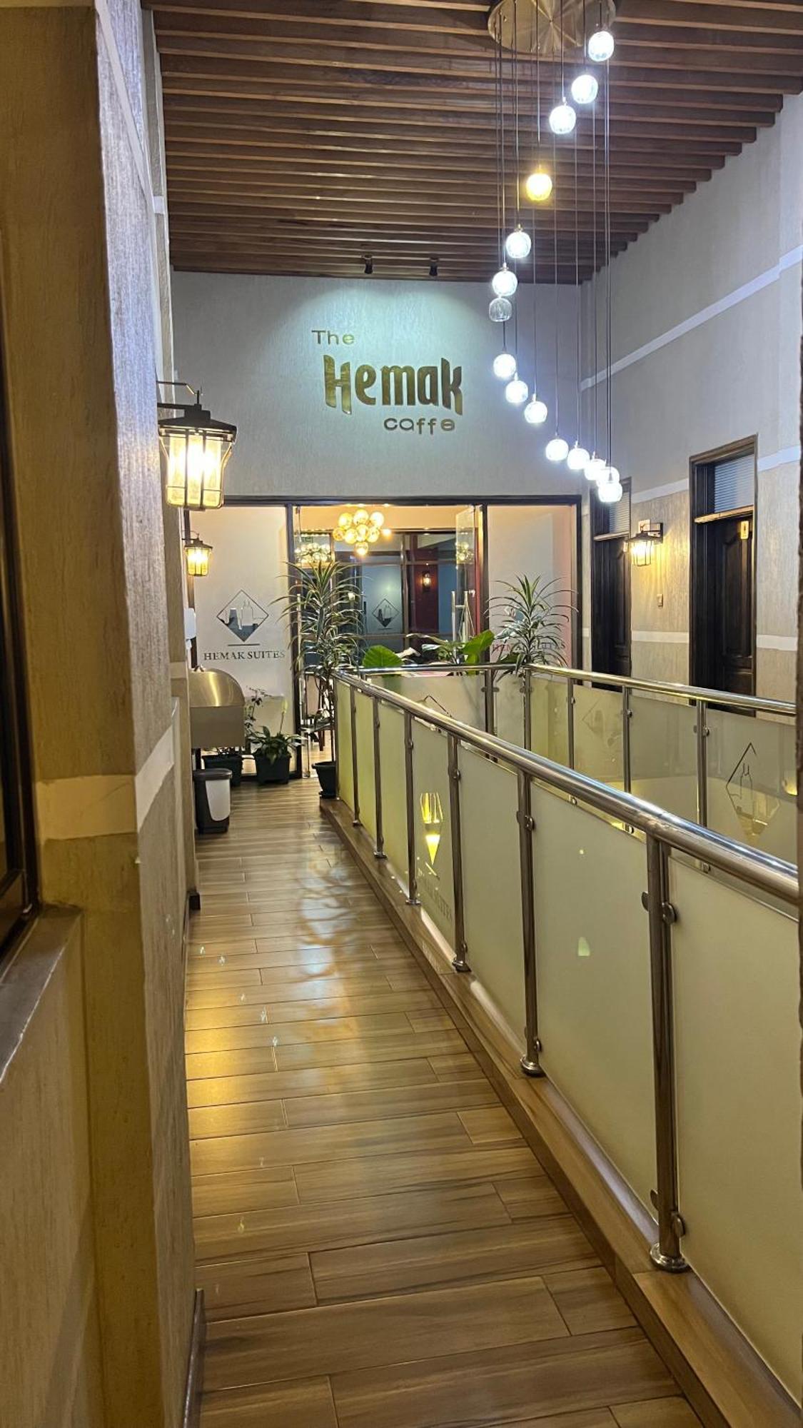 Hemak Suites Hotel Nairobi Extérieur photo