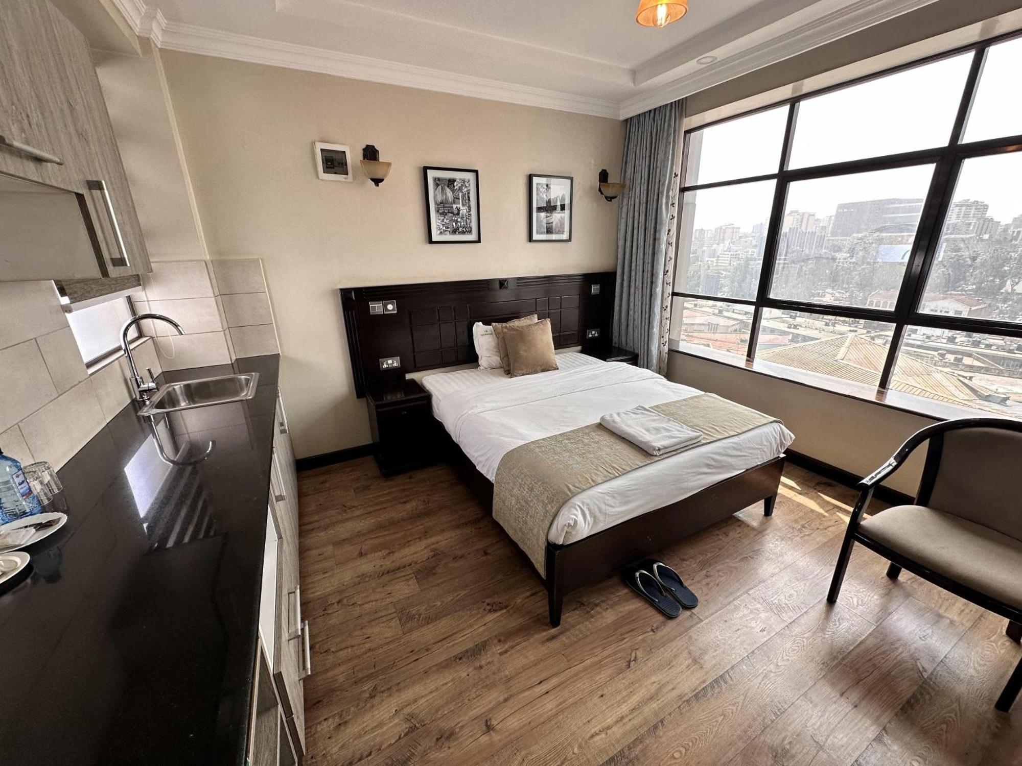 Hemak Suites Hotel Nairobi Extérieur photo